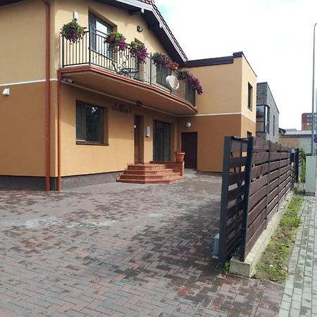 Juro Guest House Siauliai  Bagian luar foto